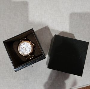 Michael Kors rose gold watch